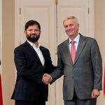 Boric destaca el valor institucional del traspaso de mando tras reunirse con el presidente electo José Antonio Kast en La Moneda