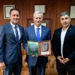 Doble vía y Plan Salmón 2050 marcan encuentro entre Kast y alcalde Wainraihgt