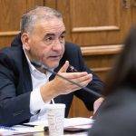 Senador Fidel Espinoza por retraso en definición de autoridades regionales: “Demuestra un centralismo exacerbado”