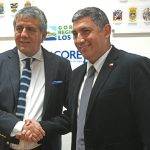 Gobernador Alejandro Santana recibe saludo protocolar del nuevo delegado presidencial en Los Lagos