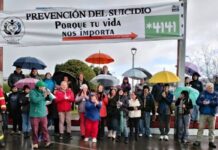 Bajo la lluvia, Fresia levantó un mensaje de vida y prevención