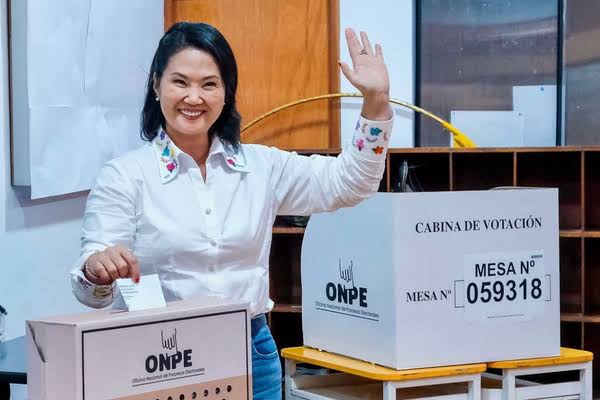 Keiko gana en Perú