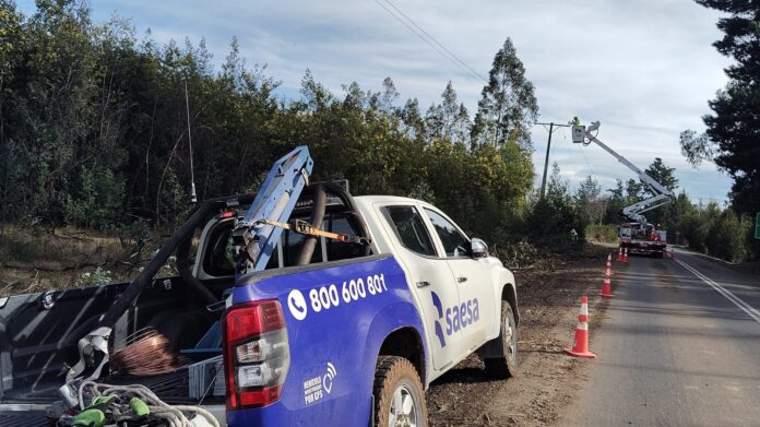 Saesa informa que más del 99% de los clientes están con servicio y los trabajos de recuperación se concentran en Puerto Montt, Frutillar y Calbuco