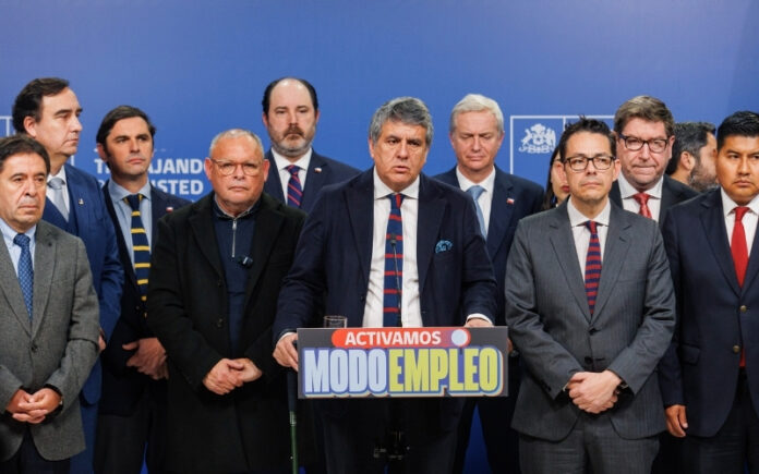 Gobernador Alejandro Santana destaca alianza entre regiones y Gobierno para impulsar el empleo