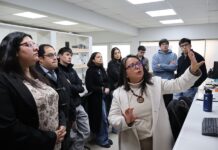 Seremi de Ciencia conoce prototipo UFRO para captar CO₂