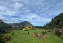 Adulto mayor de Punta Capitanes es trasladado de urgencia al Hospital de Puerto Montt tras exitoso operativo aeromédico